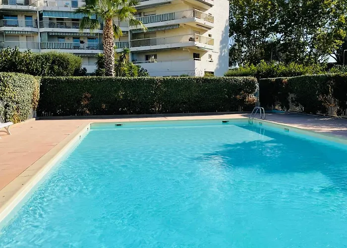 Studio De Standing Climatise, Avec Piscine, Proche De La Mer