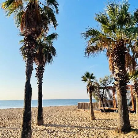Studio De Standing Climatise, Avec Piscine, Proche De La Mer Fréjus Exterior foto