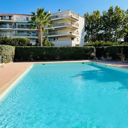 Studio De Standing Climatise, Avec Piscine, Proche De La Mer Fréjus Exterior foto